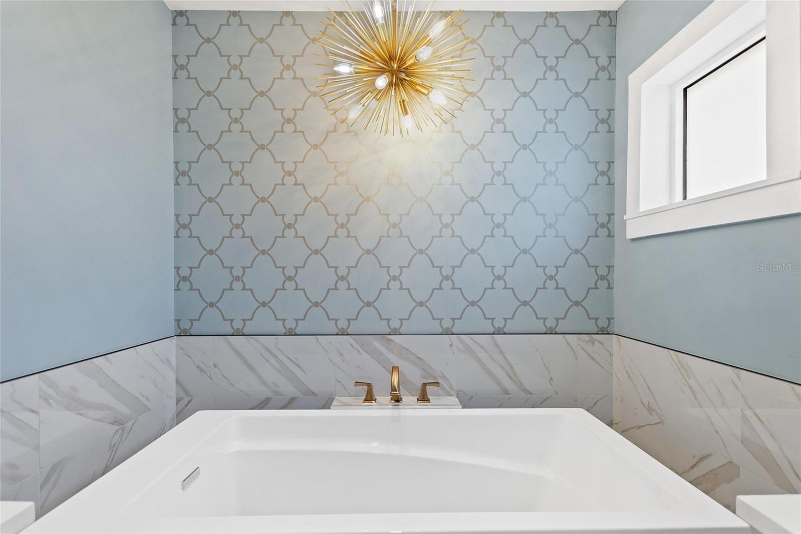 Image 28 of 46 For 640 Arjay Way