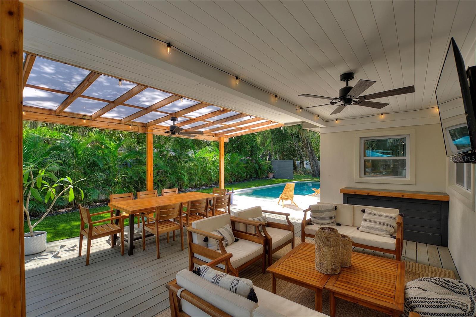 Image 30 of 46 For 640 Arjay Way