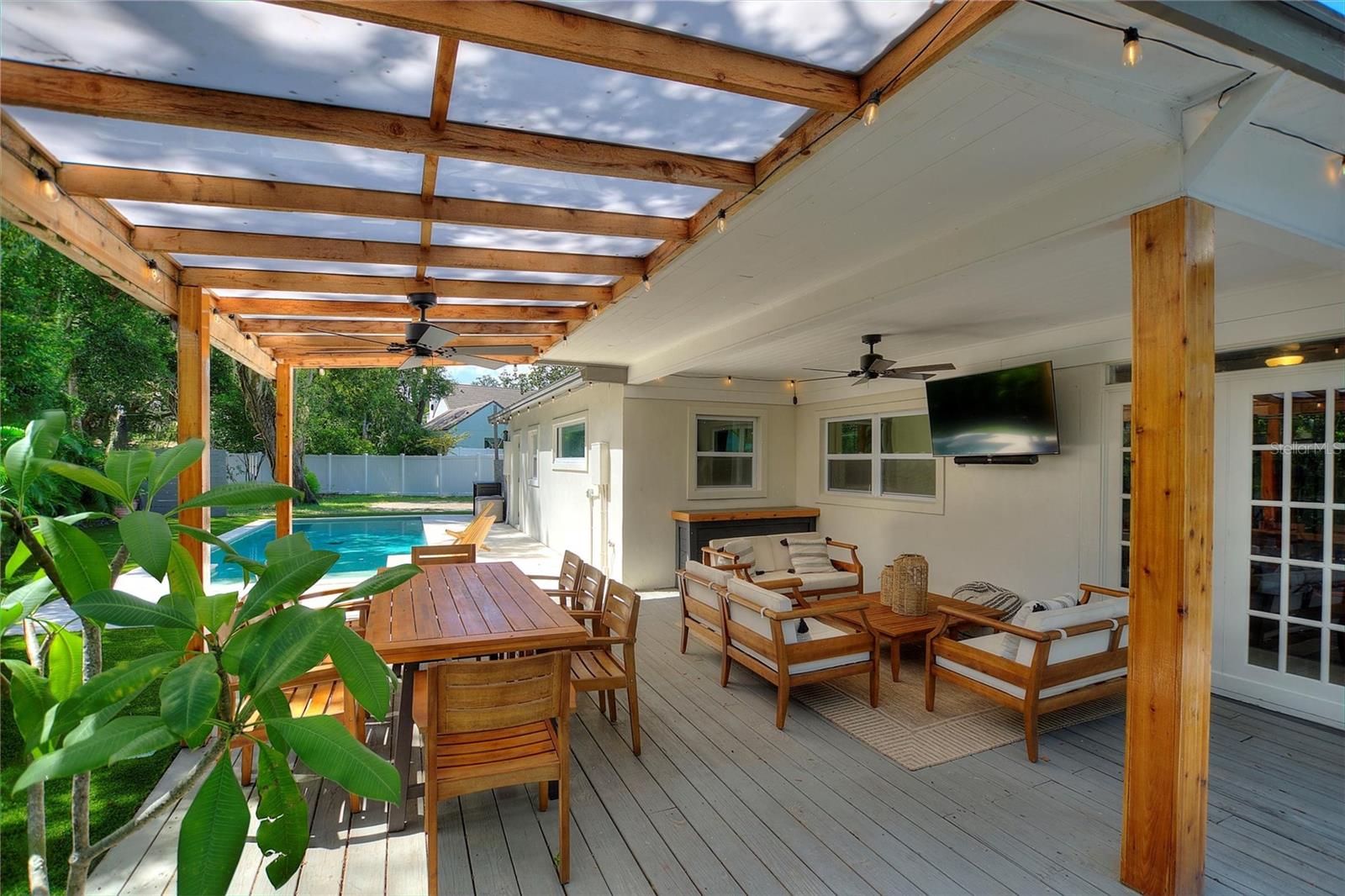 Image 31 of 46 For 640 Arjay Way