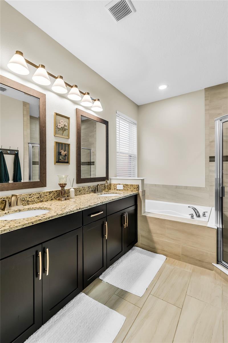 Image 21 of 49 For 529 Blue Cypress Drive