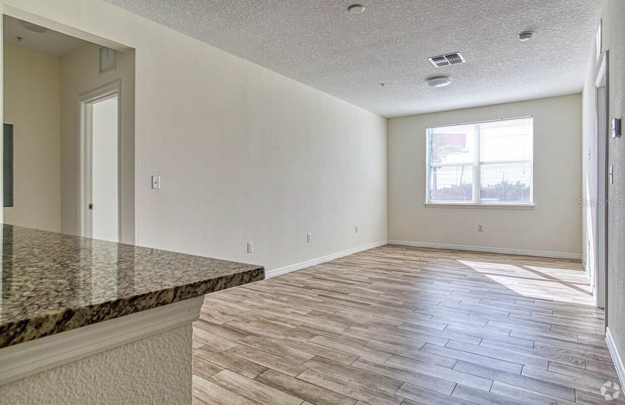 Image 12 of 24 For 2121 Mccoy Road 220