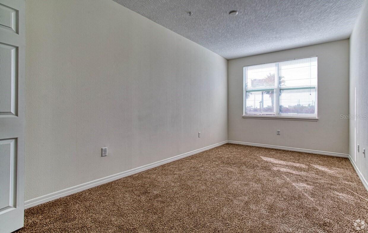 Image 17 of 24 For 2121 Mccoy Road 220