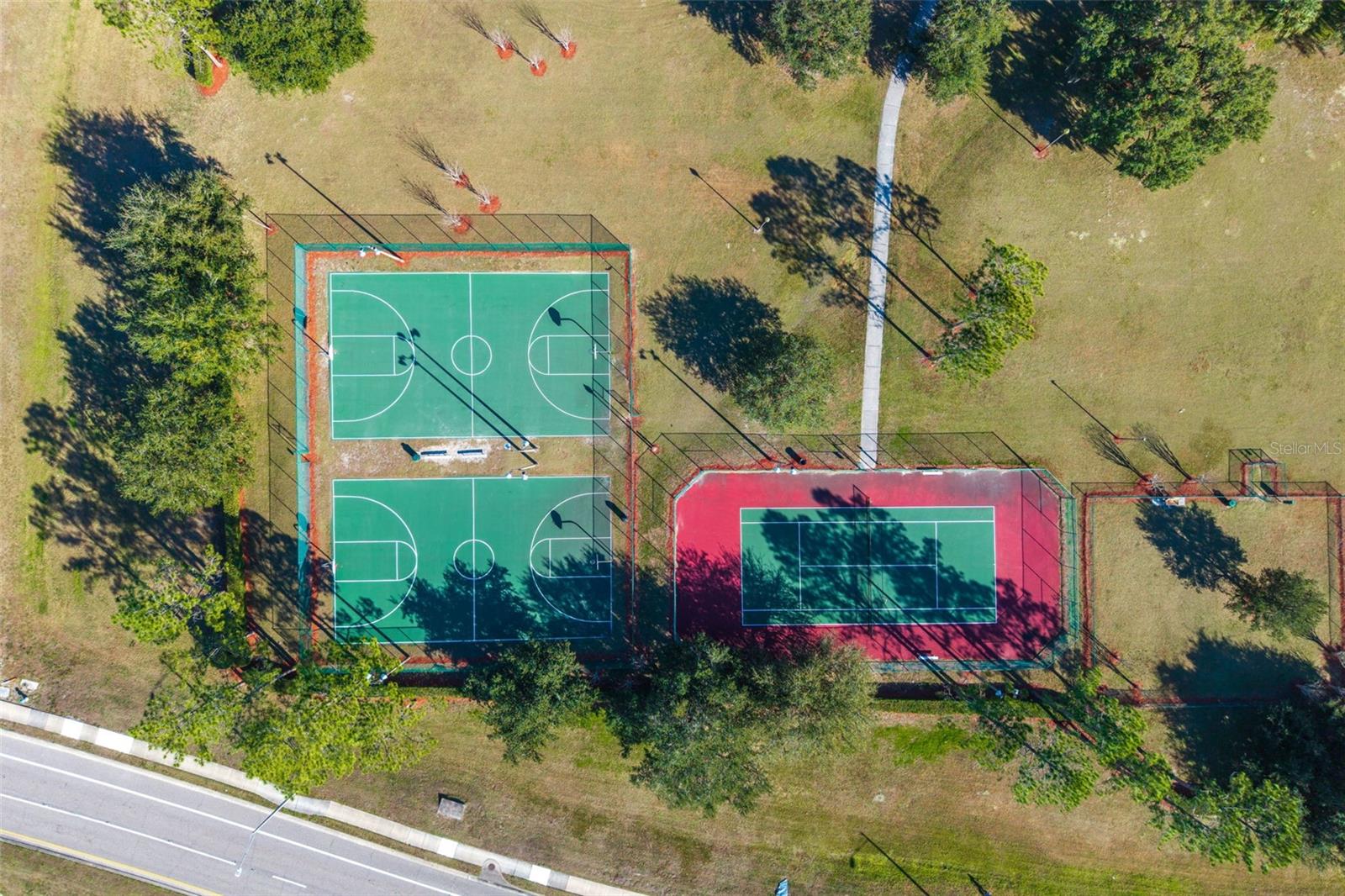 Image 39 of 48 For 1015 Seneca Falls Drive