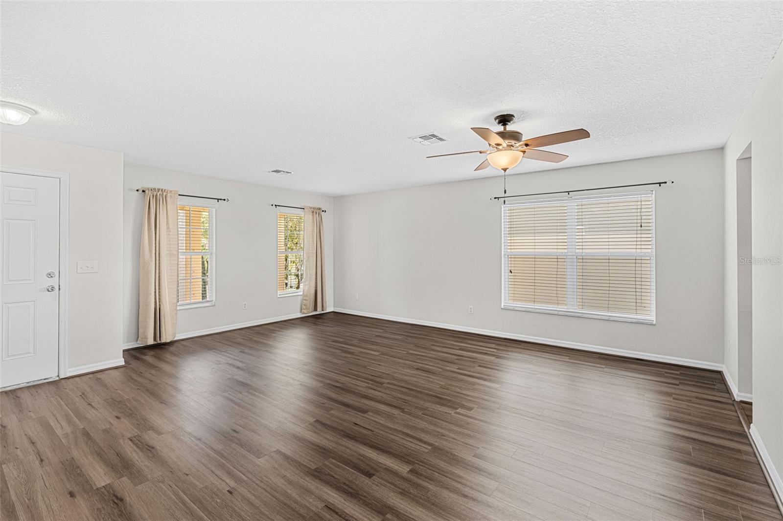 Image 42 of 48 For 1015 Seneca Falls Drive