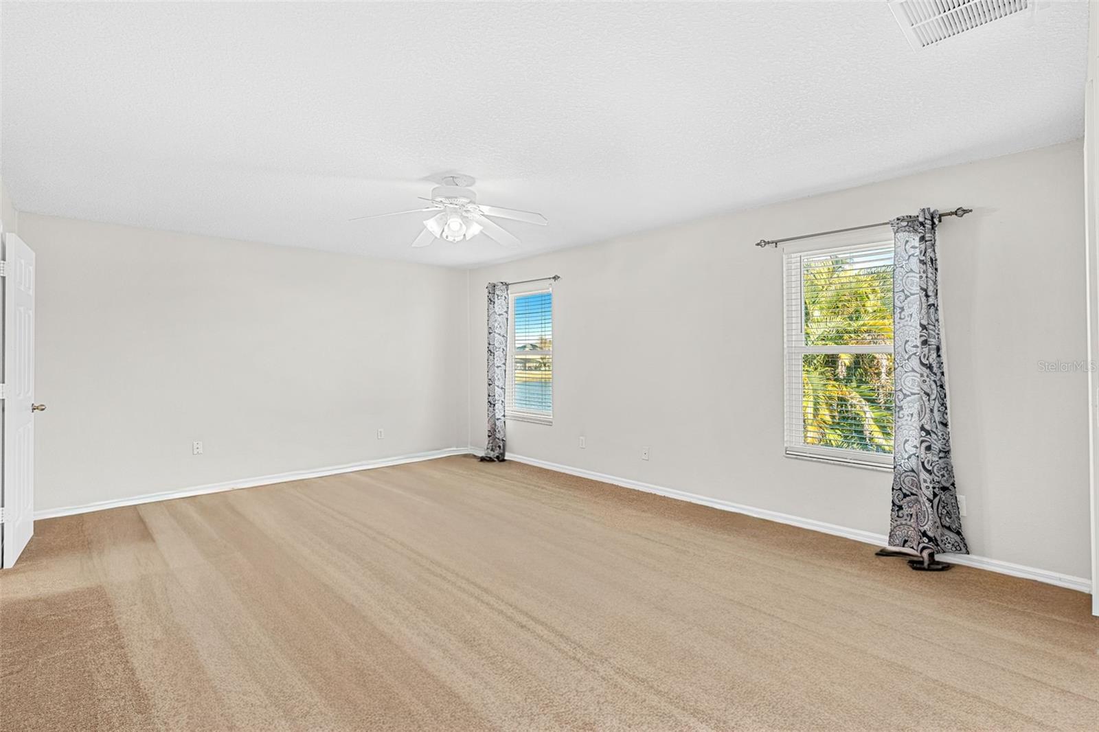 Image 47 of 48 For 1015 Seneca Falls Drive