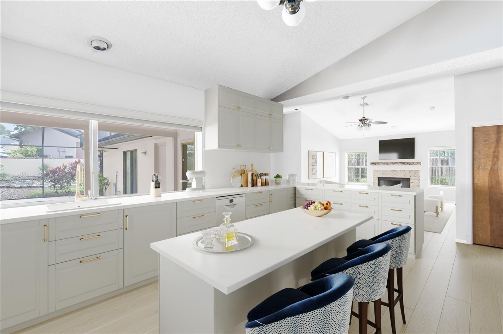 Image 2 of 21 For 5415 Bay Side Drive