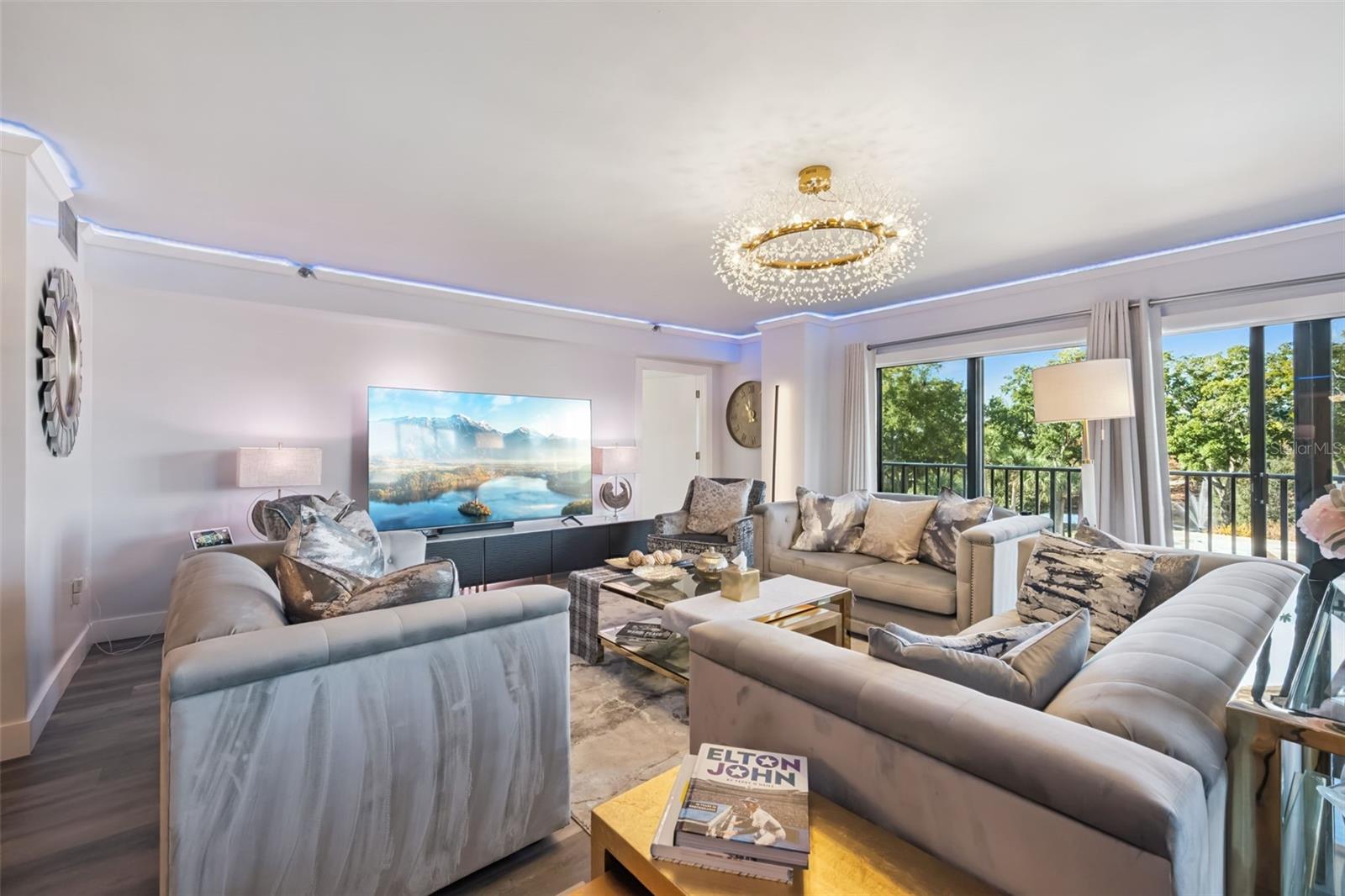 Image 10 of 55 For 7550 Hinson Street 4b