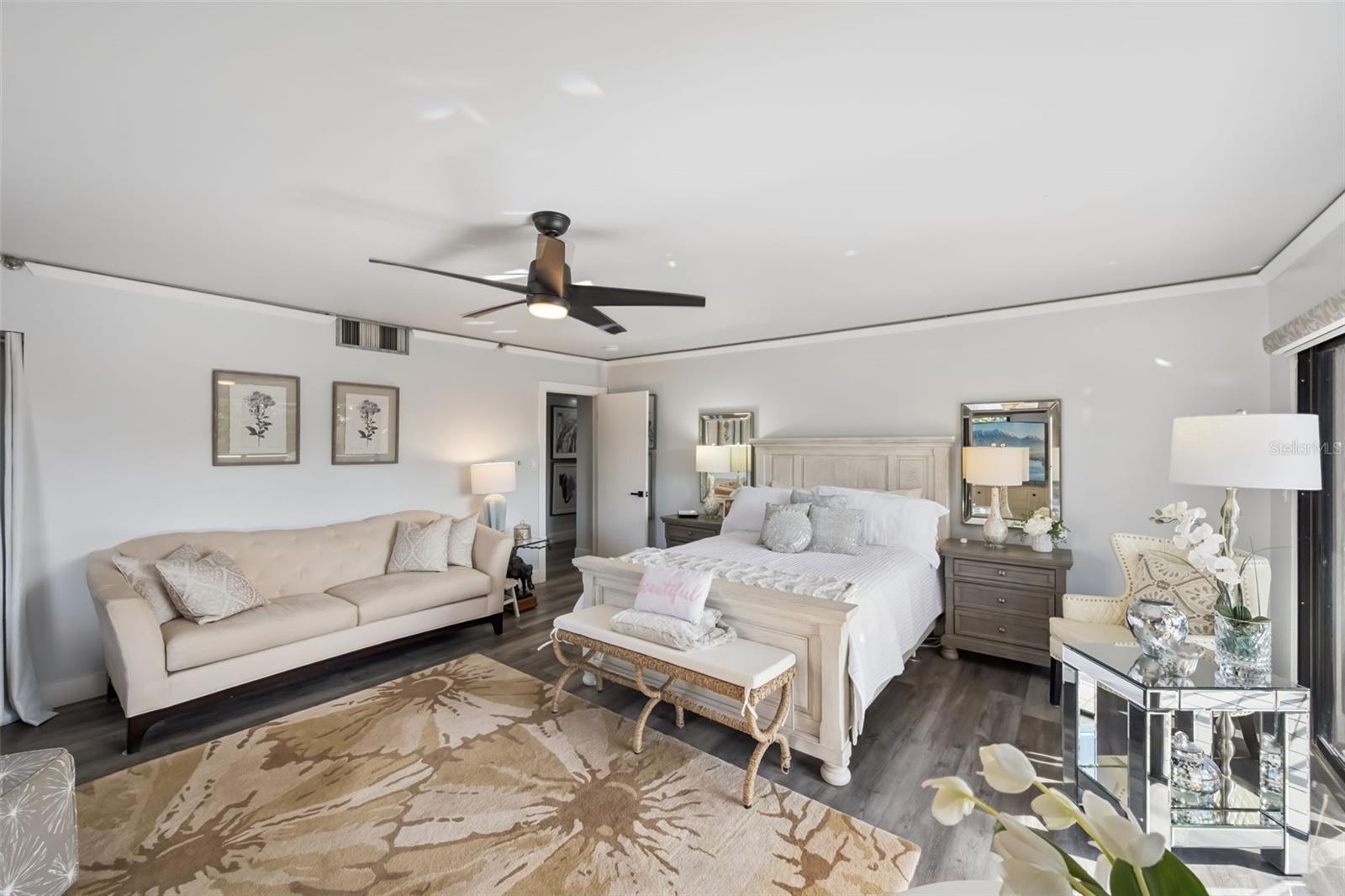 Image 25 of 55 For 7550 Hinson Street 4b