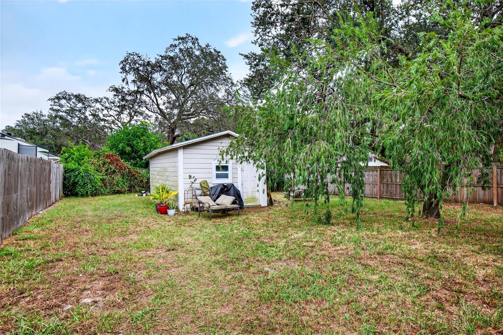 Image 2 of 17 For 8917 Willow Avenue