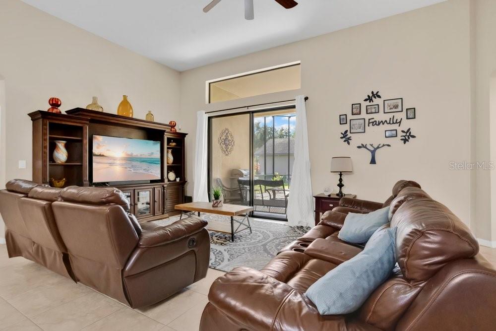 Image 13 of 43 For 19402 Sweet Grass Way