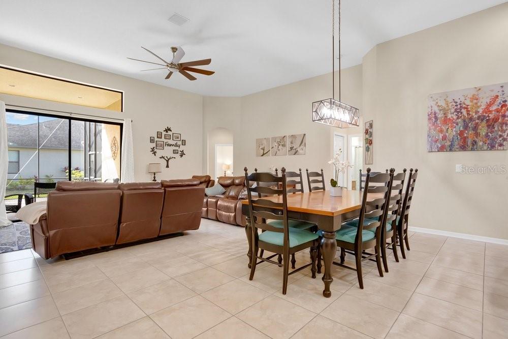 Image 6 of 43 For 19402 Sweet Grass Way