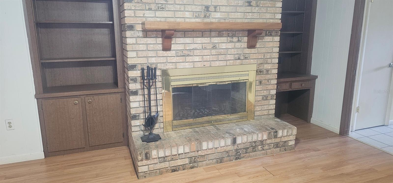 Image 16 of 35 For 1210 Howell Creek Drive