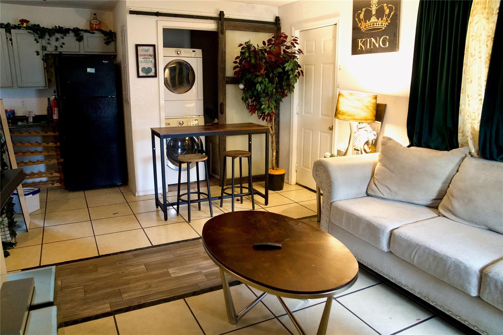 Image 4 of 13 For 1537 Jefferson Drive