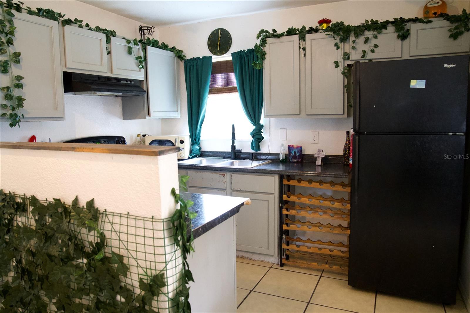 Image 5 of 13 For 1537 Jefferson Drive