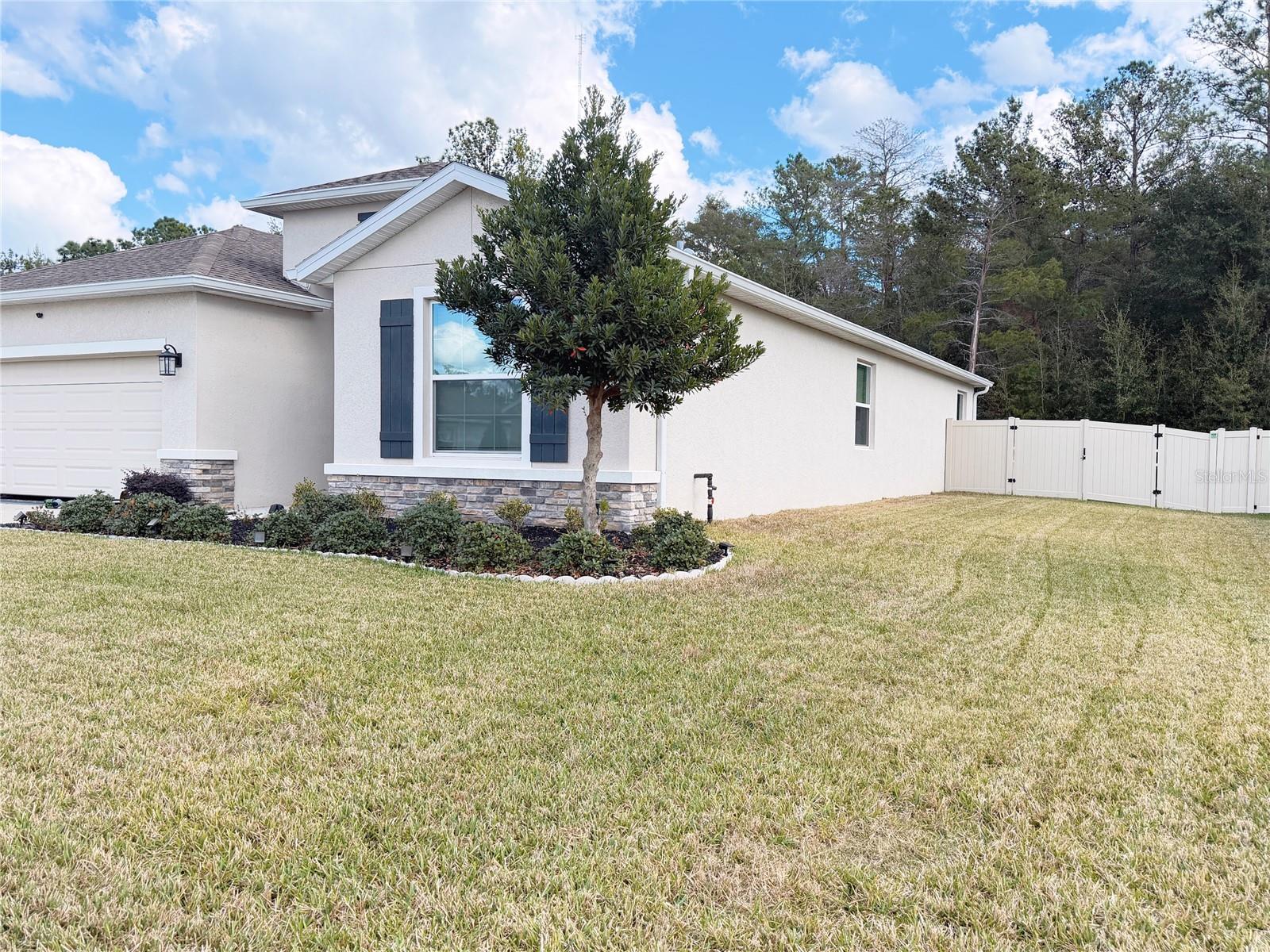 Image 4 of 80 For 535 66th Terrace