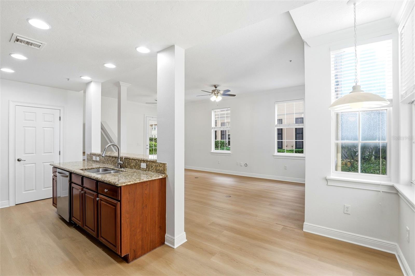 Image 15 of 33 For 1384 Lake Baldwin Lane