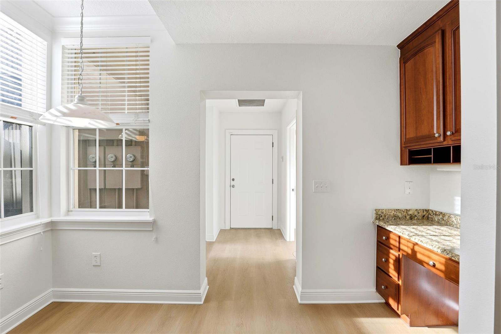 Image 18 of 33 For 1384 Lake Baldwin Lane