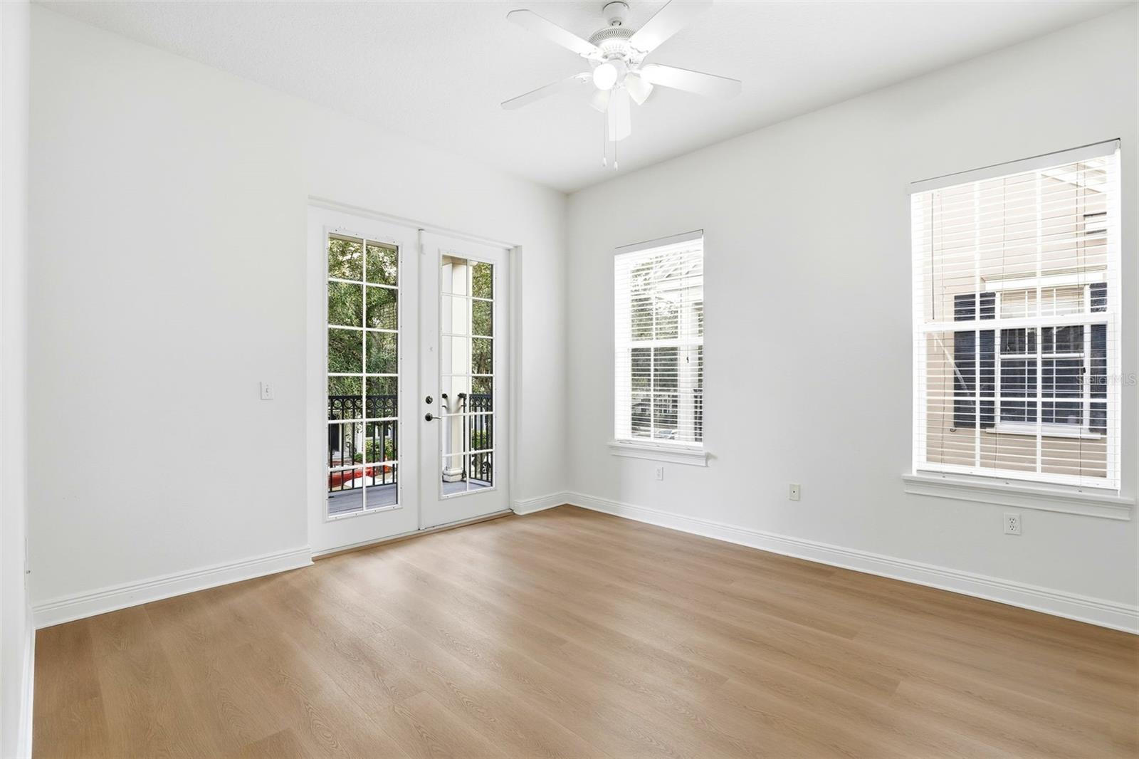 Image 25 of 33 For 1384 Lake Baldwin Lane