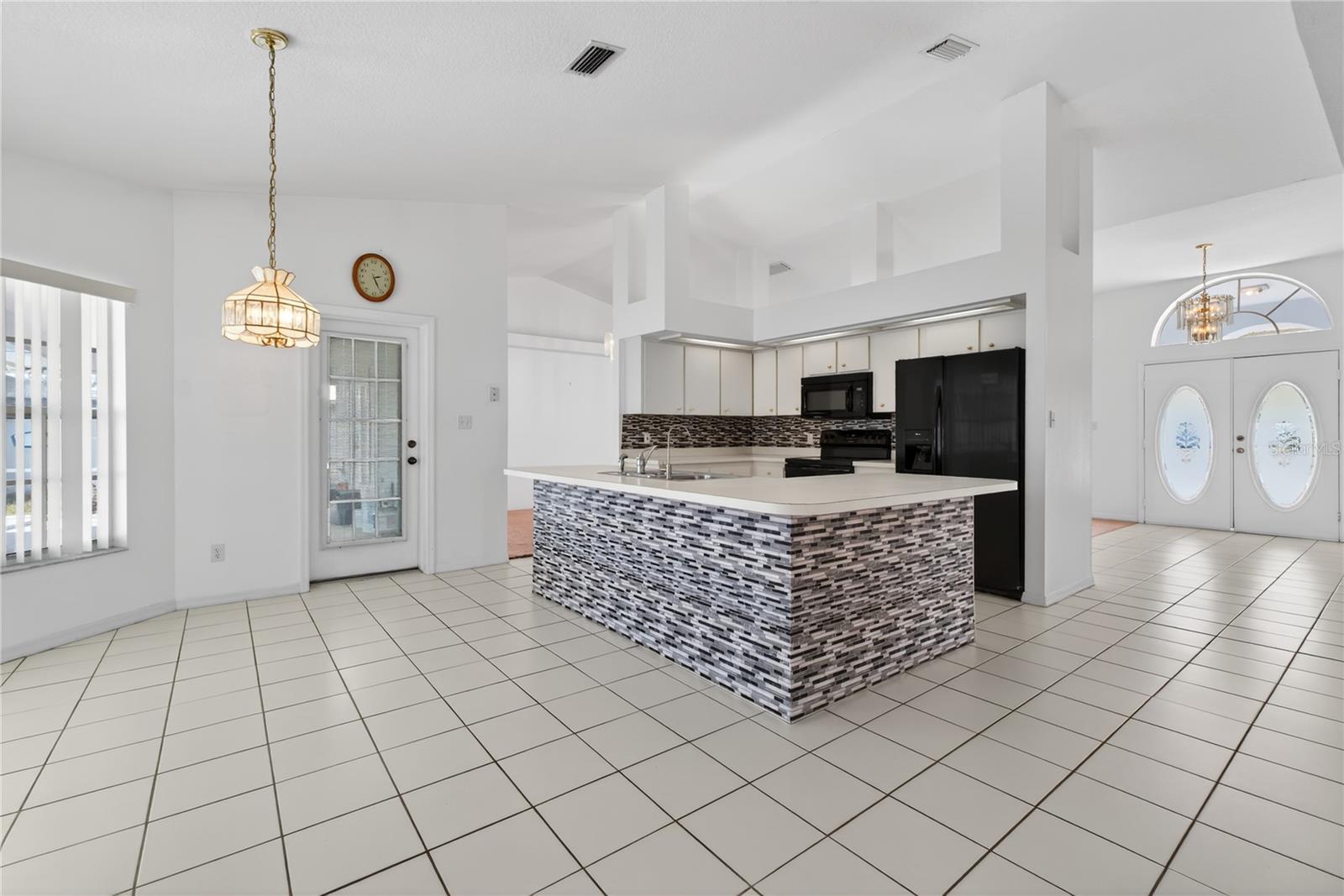 Image 4 of 20 For 8211 Rangers Path