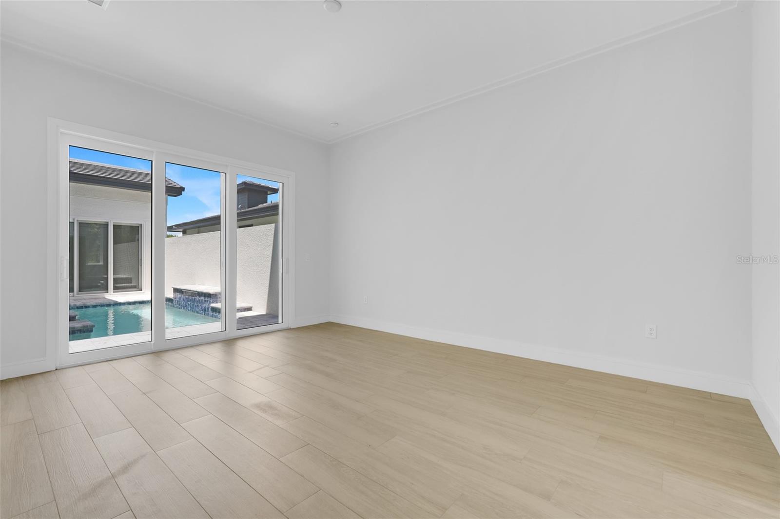 Image 23 of 55 For 3036 Kensington Avenue