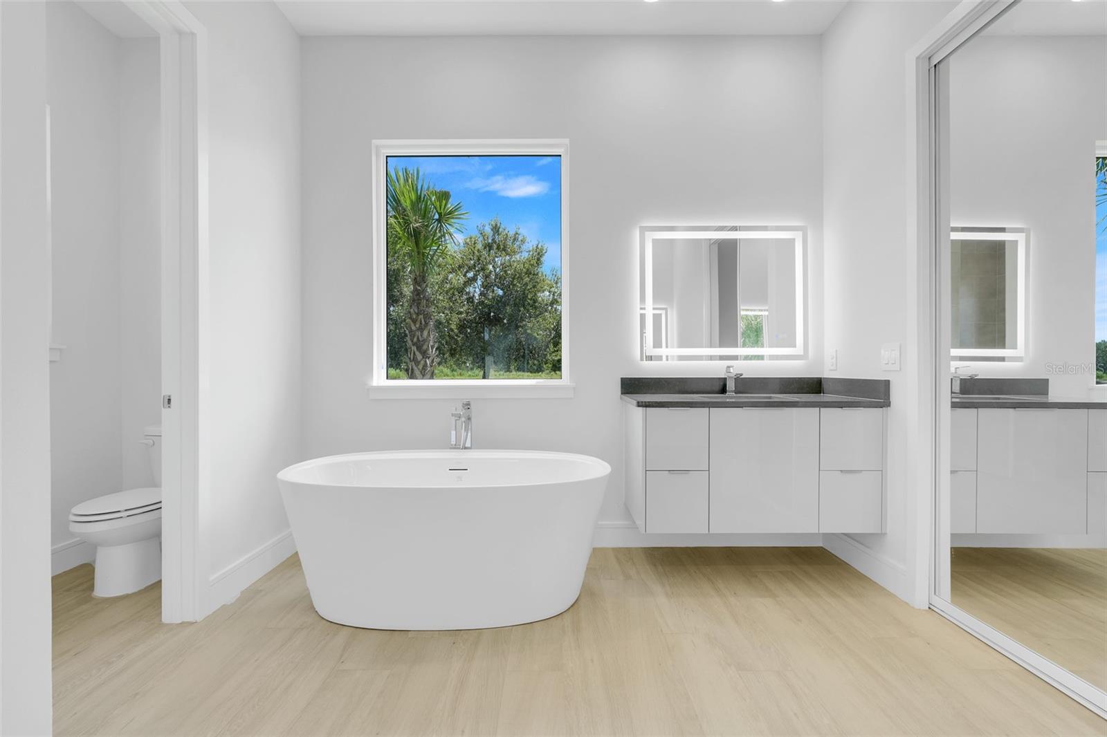 Image 28 of 55 For 3036 Kensington Avenue