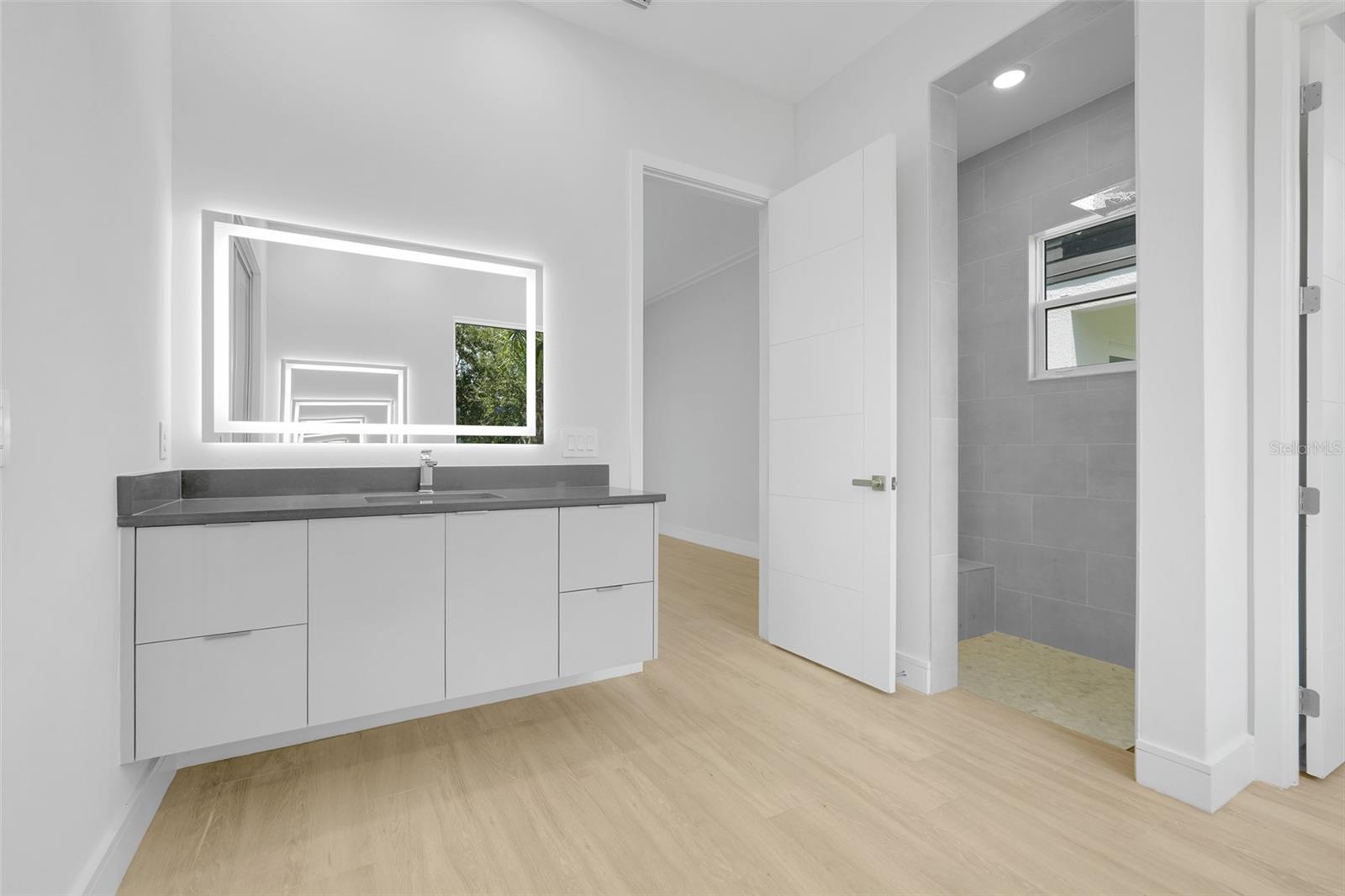 Image 29 of 55 For 3036 Kensington Avenue