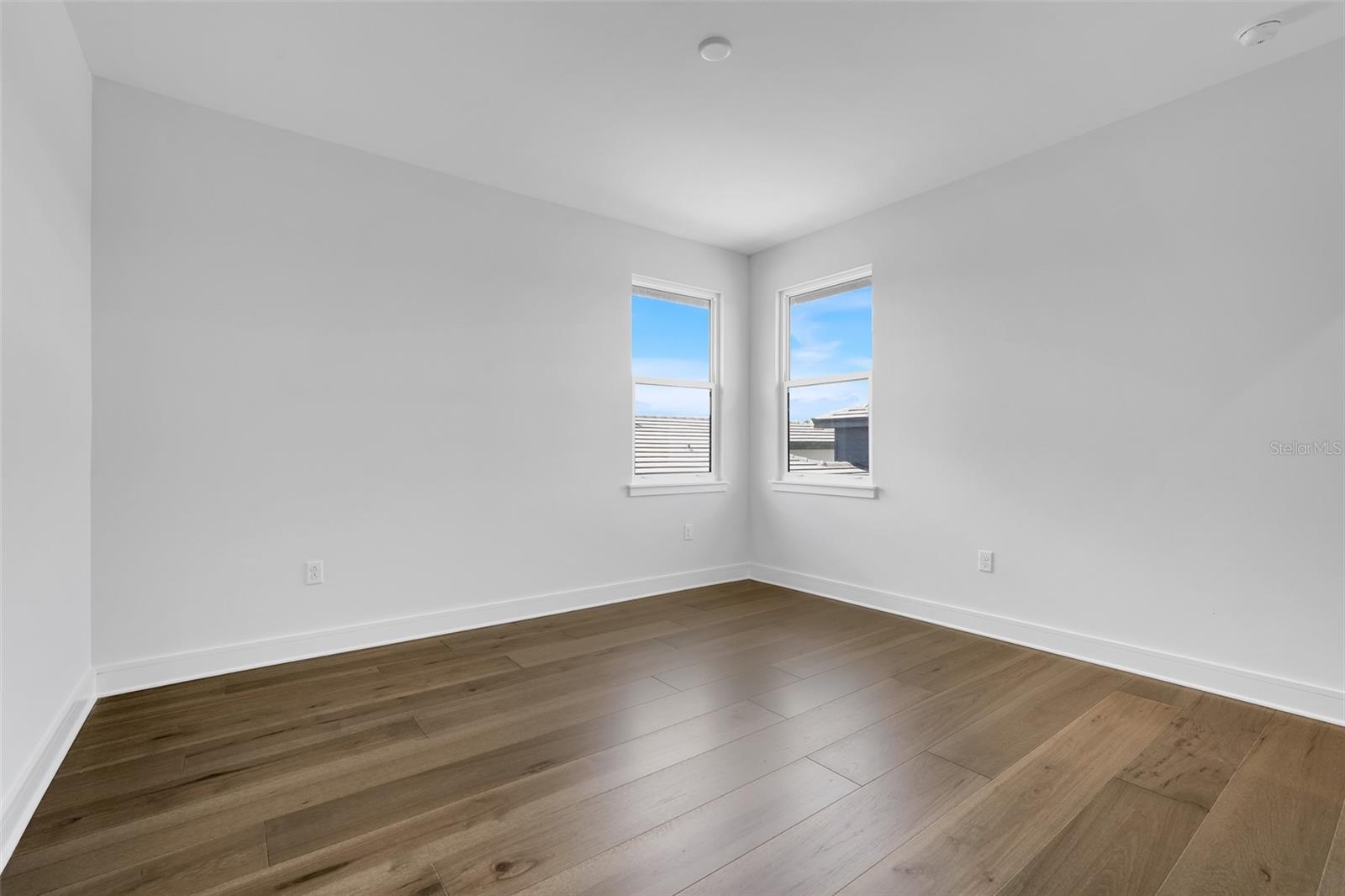 Image 35 of 55 For 3036 Kensington Avenue