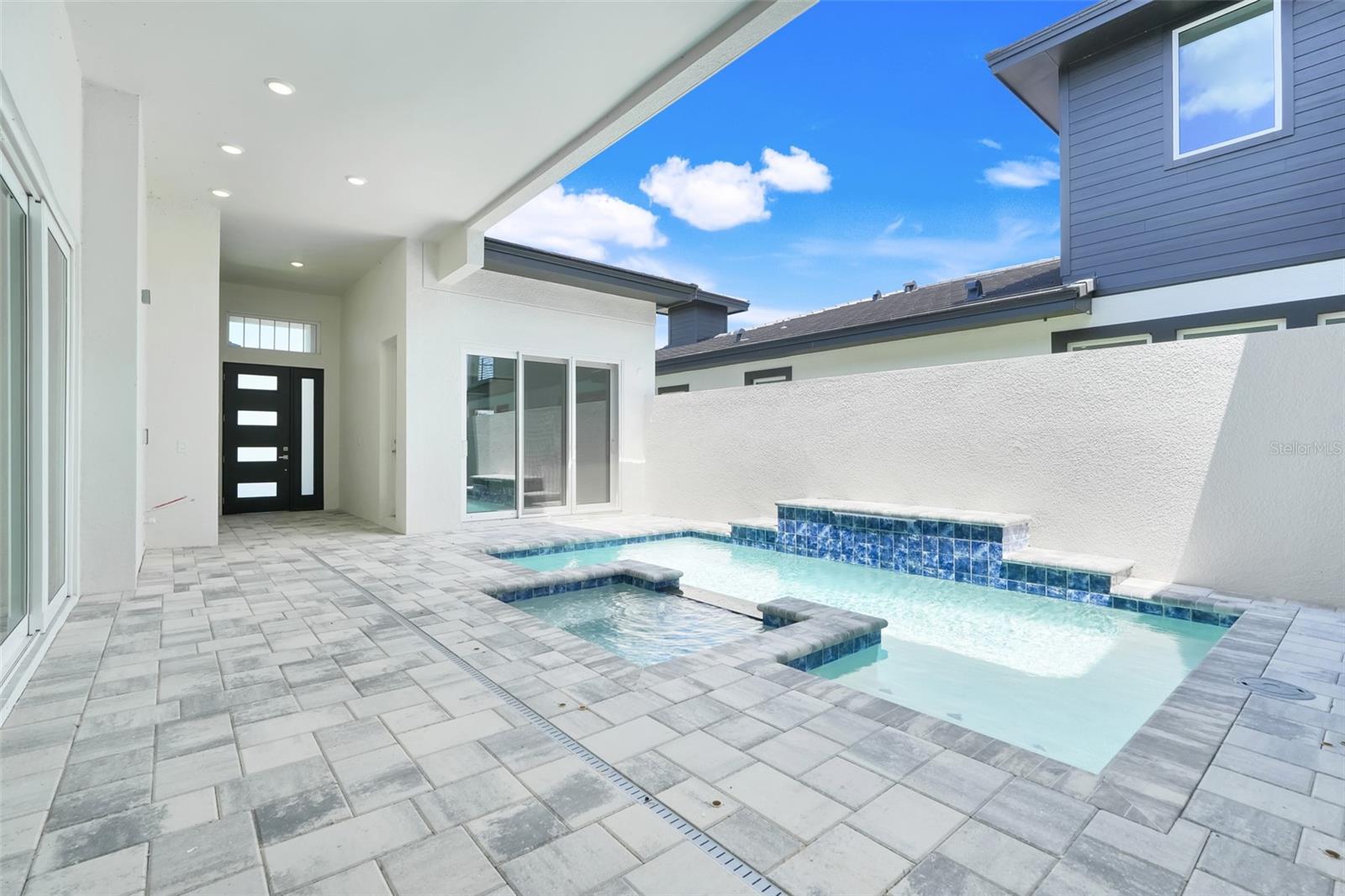 Image 44 of 55 For 3036 Kensington Avenue