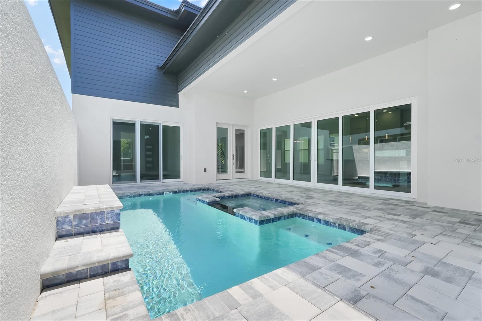 Image 45 of 55 For 3036 Kensington Avenue