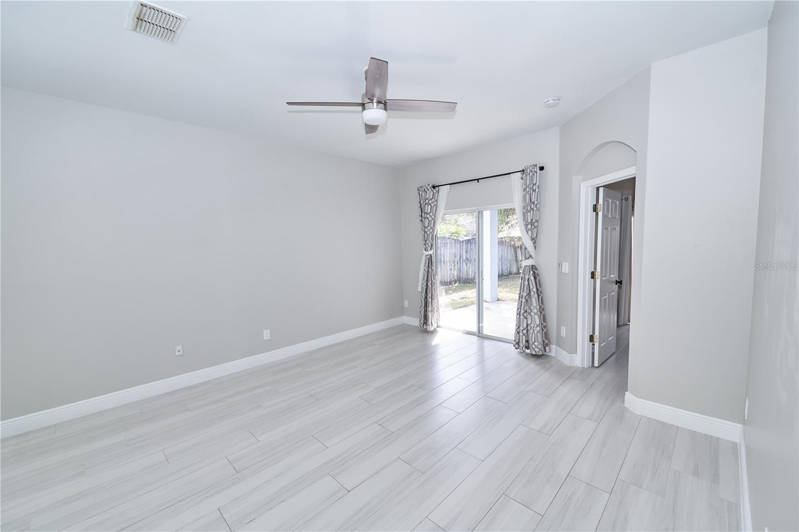 Image 11 of 74 For 15002 Warlick Court