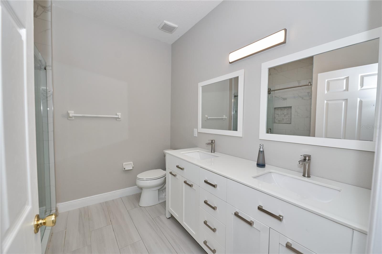 Image 34 of 74 For 15002 Warlick Court