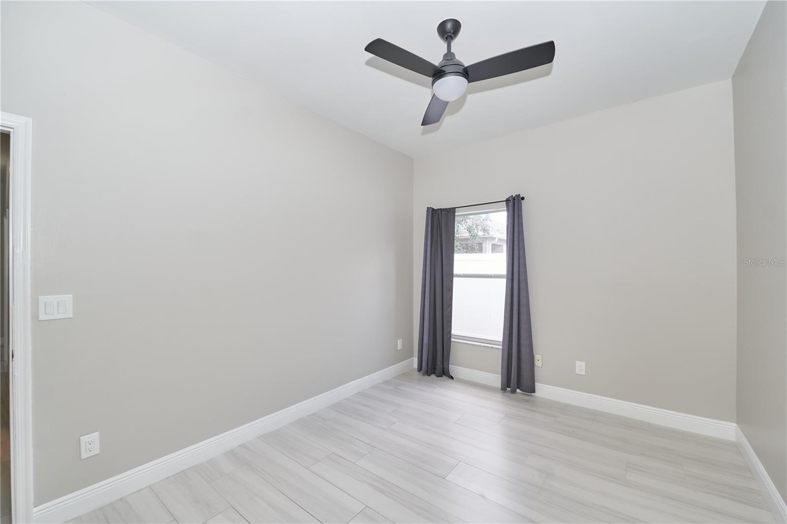 Image 37 of 74 For 15002 Warlick Court