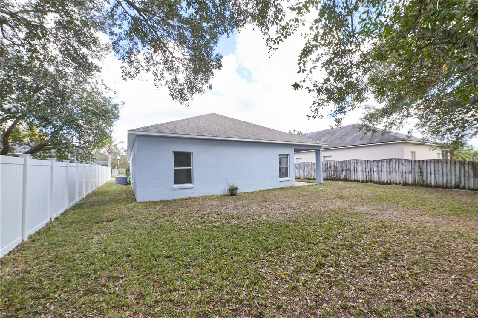 Image 52 of 74 For 15002 Warlick Court