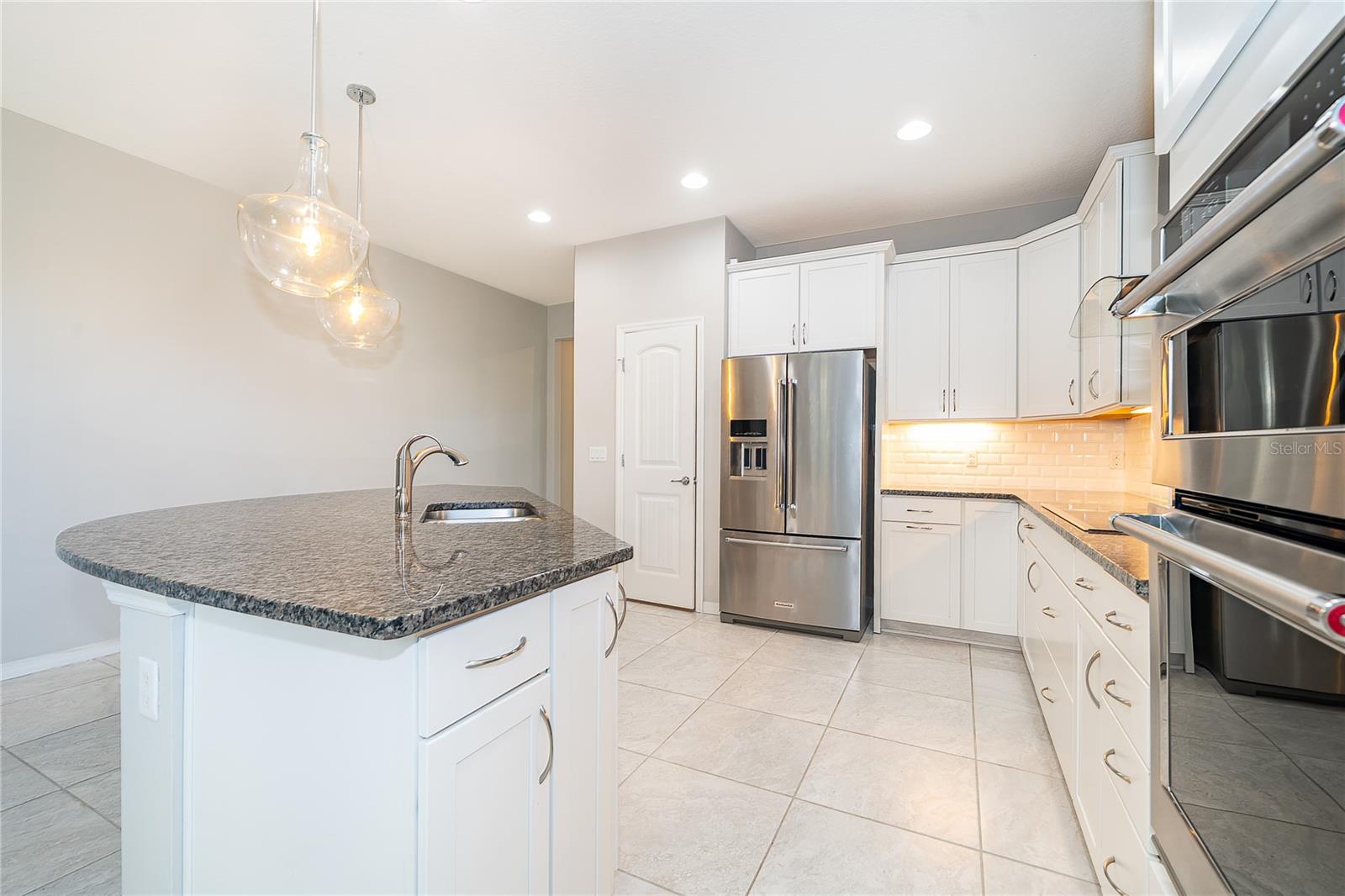 Image 10 of 36 For 14123 Larkspur Lake Drive