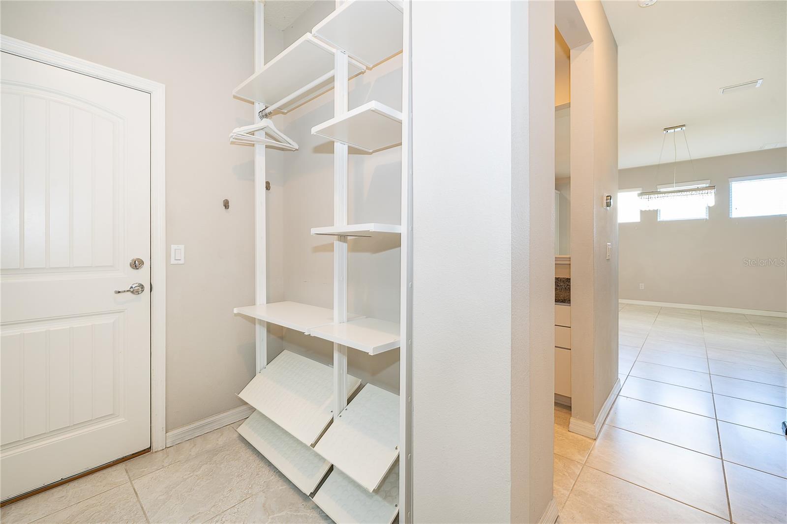 Image 17 of 36 For 14123 Larkspur Lake Drive