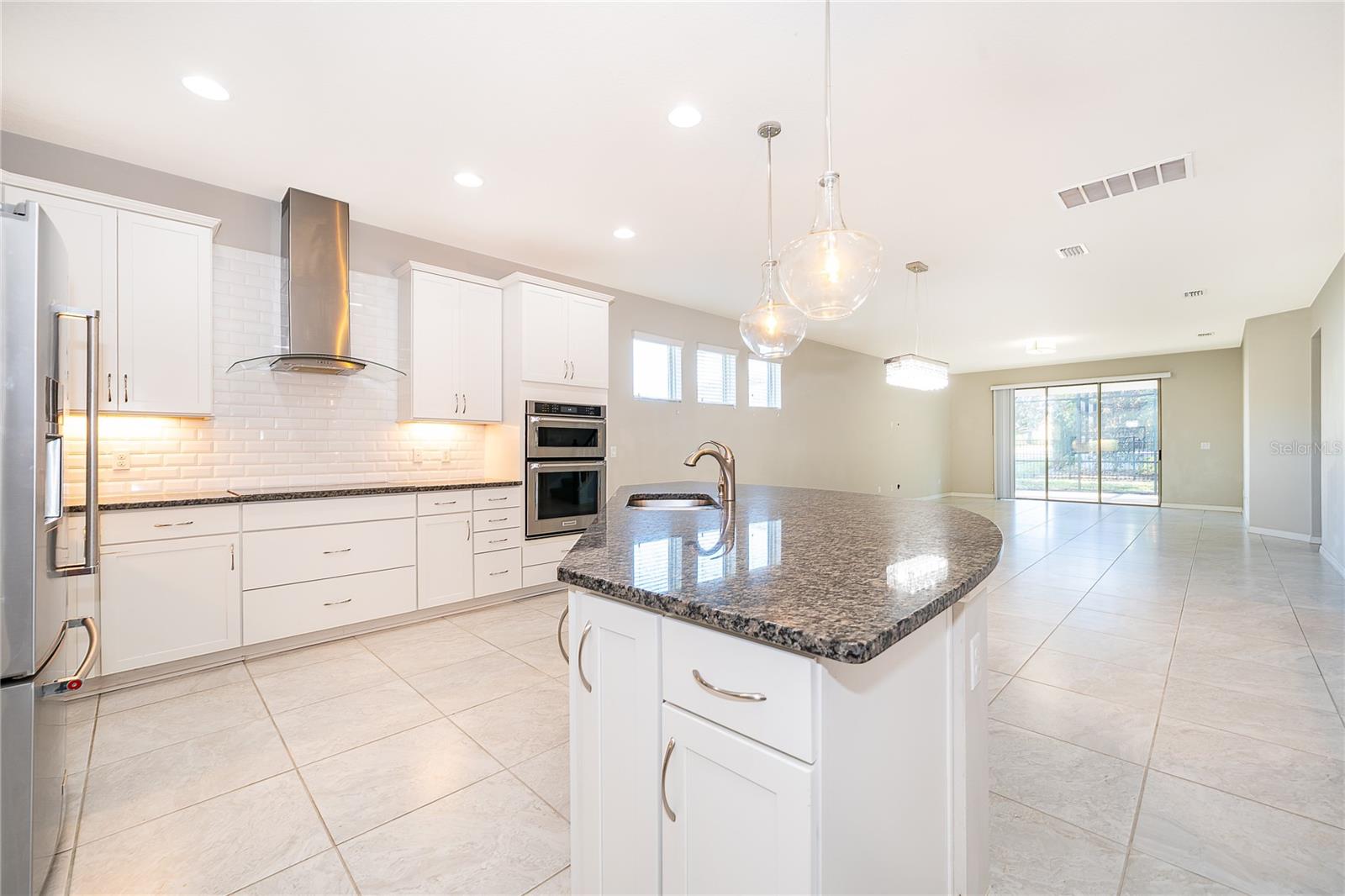 Image 7 of 36 For 14123 Larkspur Lake Drive