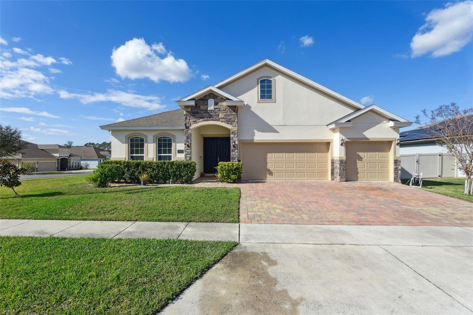 Details for 523 Bellissimo Place, HOWEY IN THE HILLS, FL 34737