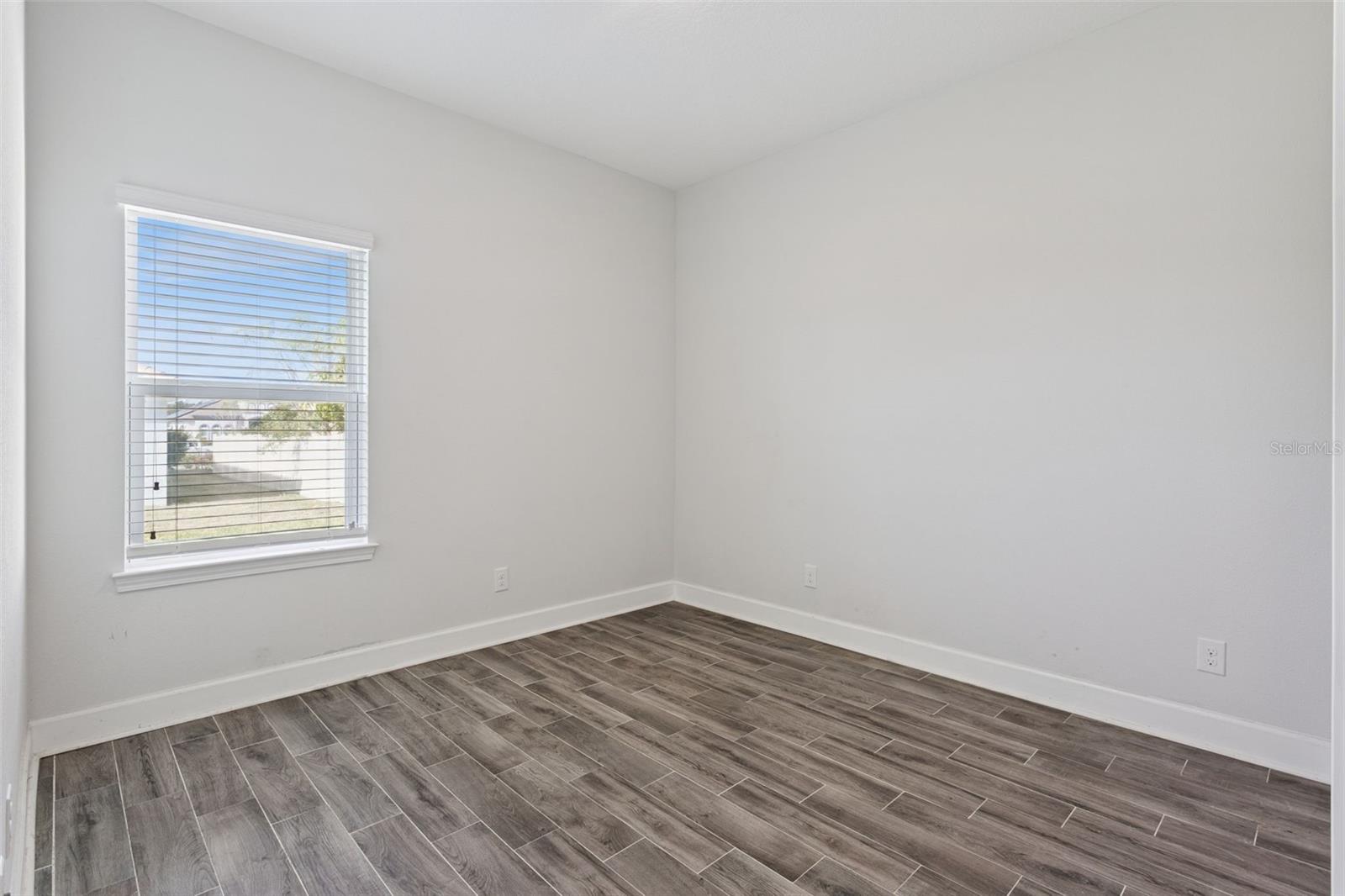 Image 26 of 49 For 523 Bellissimo Place