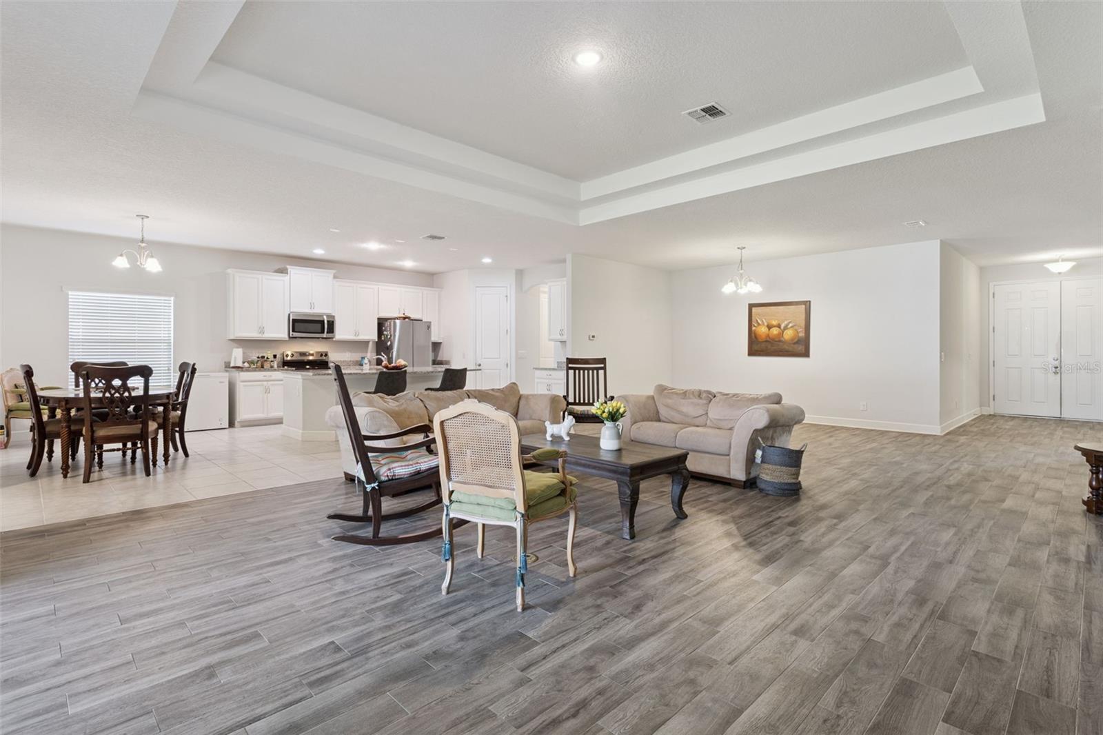 Image 5 of 49 For 523 Bellissimo Place