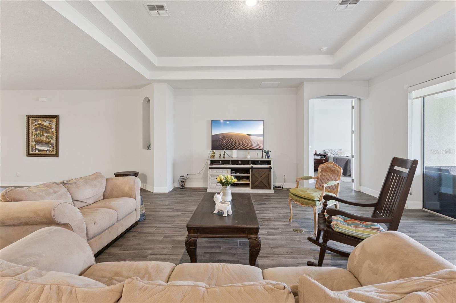 Image 6 of 49 For 523 Bellissimo Place