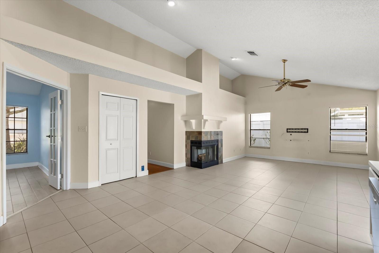 Image 10 of 17 For 1062 Weaver Drive