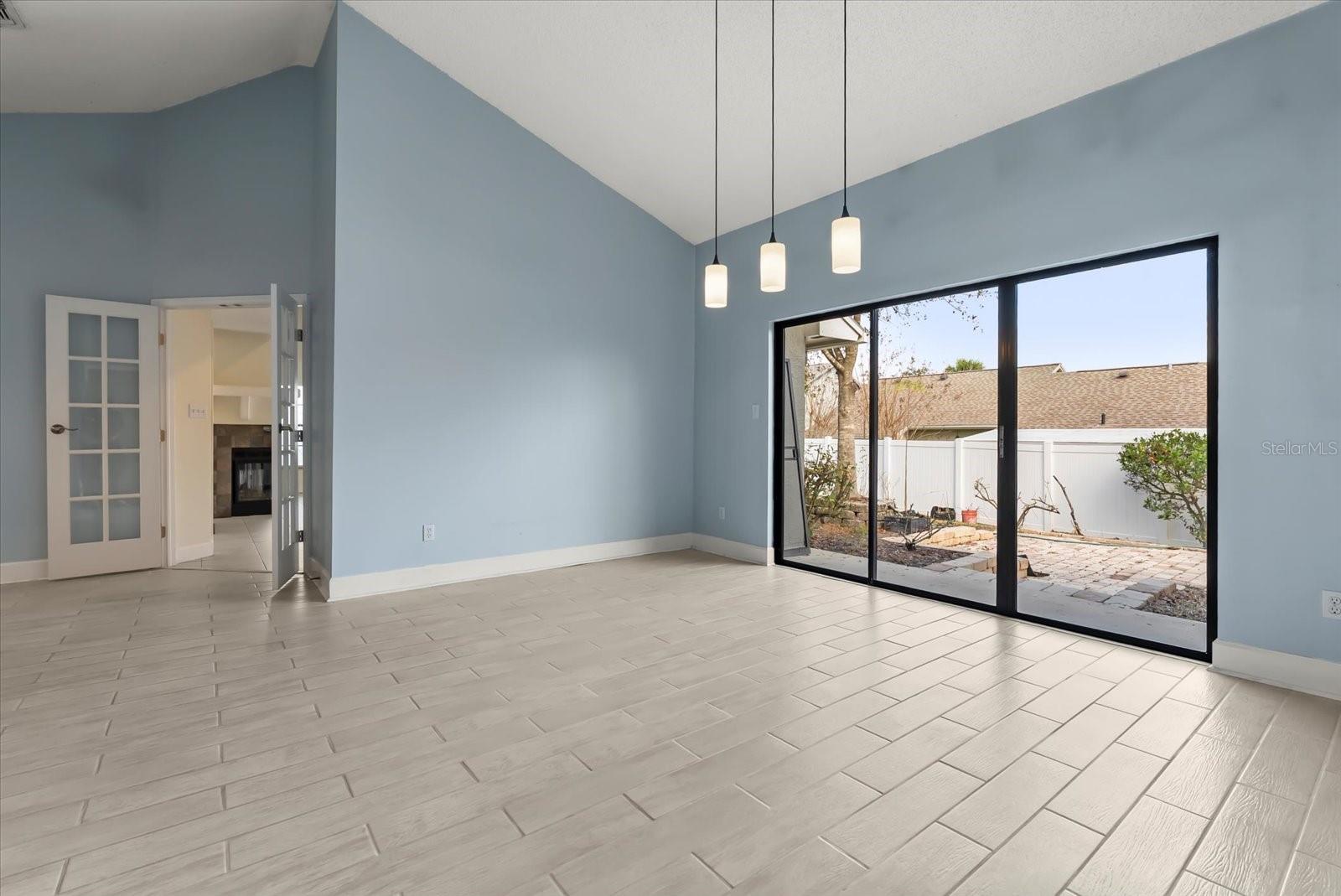 Image 7 of 17 For 1062 Weaver Drive