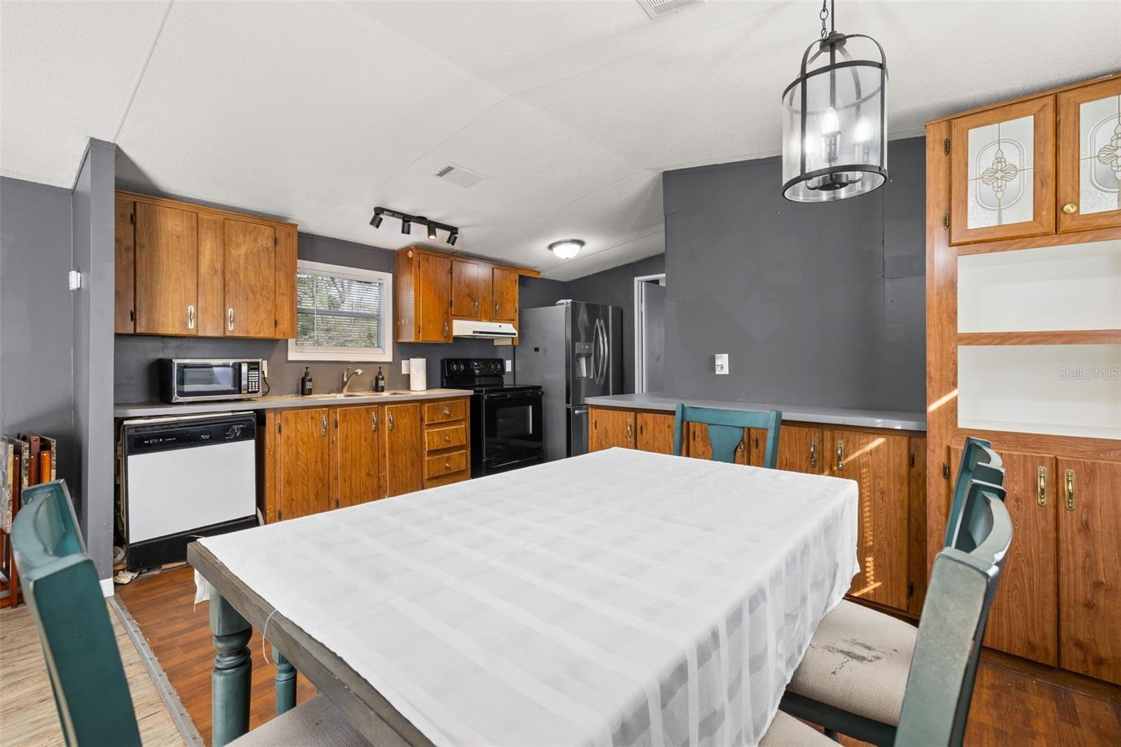 Image 11 of 47 For 550 Saddle Bag Lane