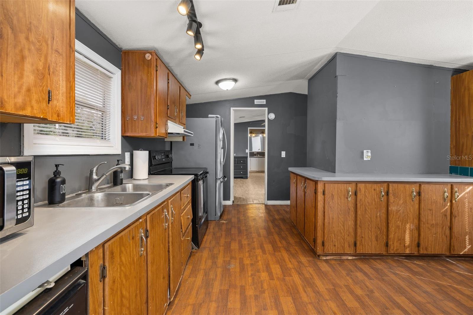 Image 13 of 47 For 550 Saddle Bag Lane