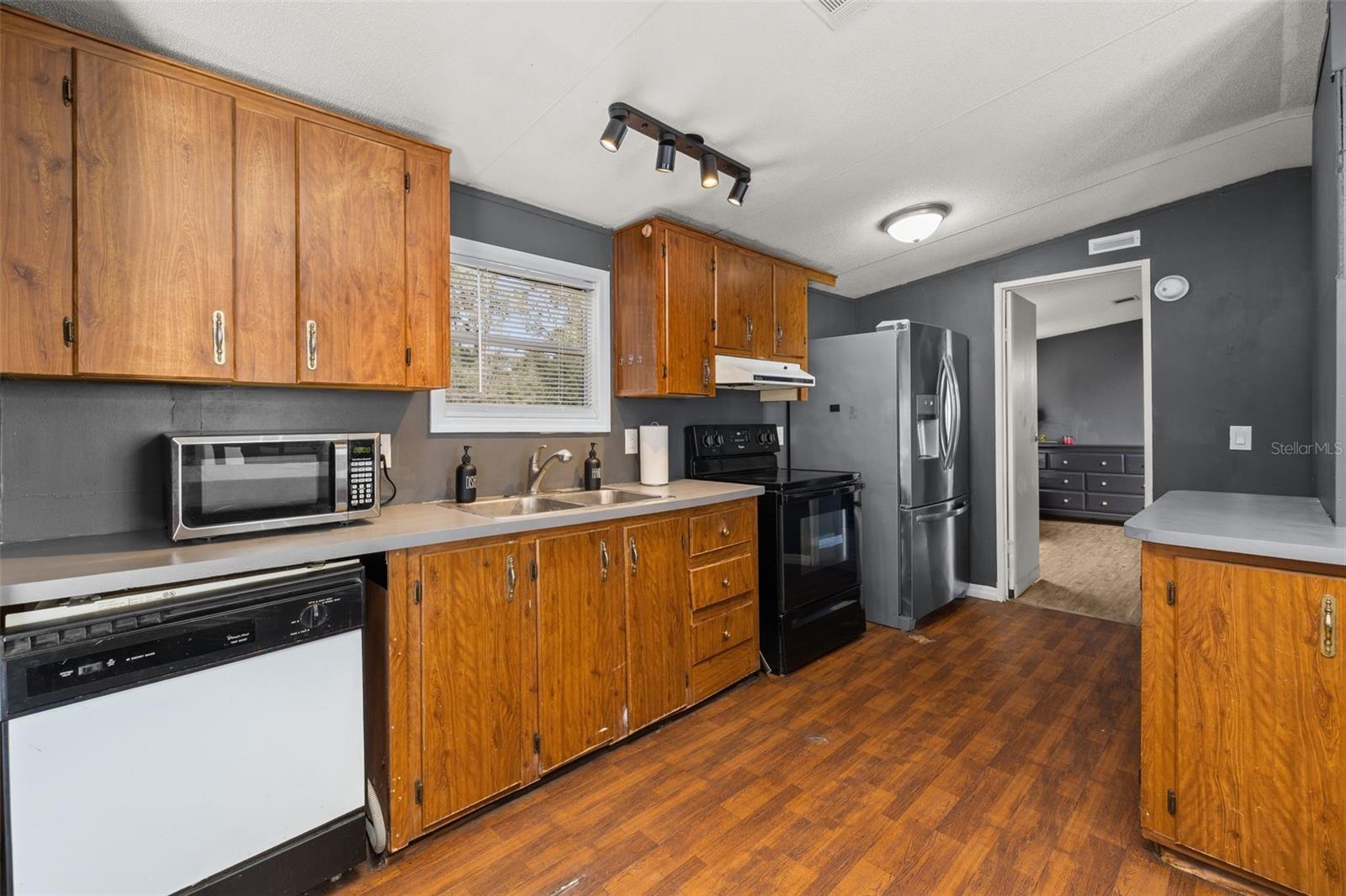 Image 14 of 47 For 550 Saddle Bag Lane