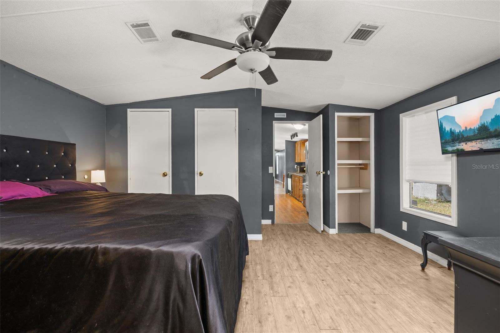 Image 18 of 47 For 550 Saddle Bag Lane