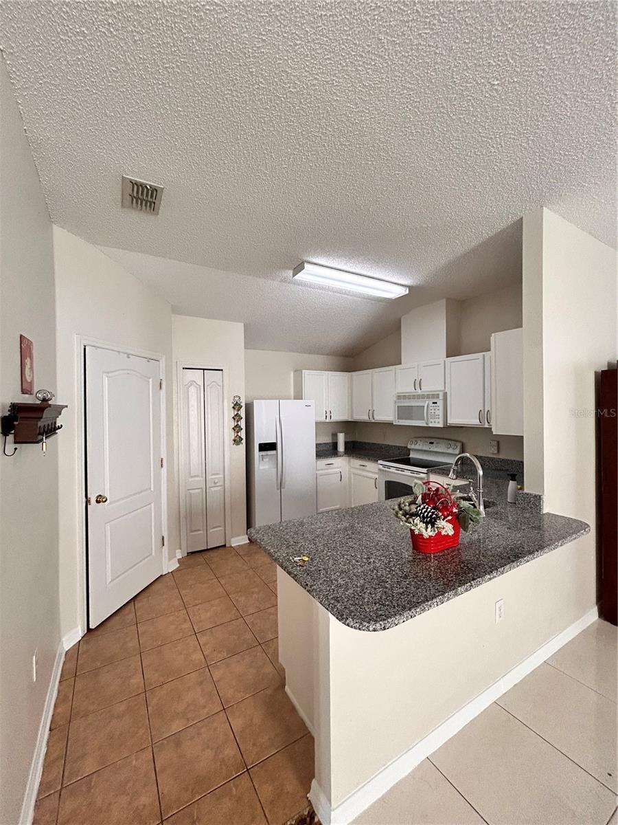 Image 7 of 16 For 5727 Vista Linda Drive