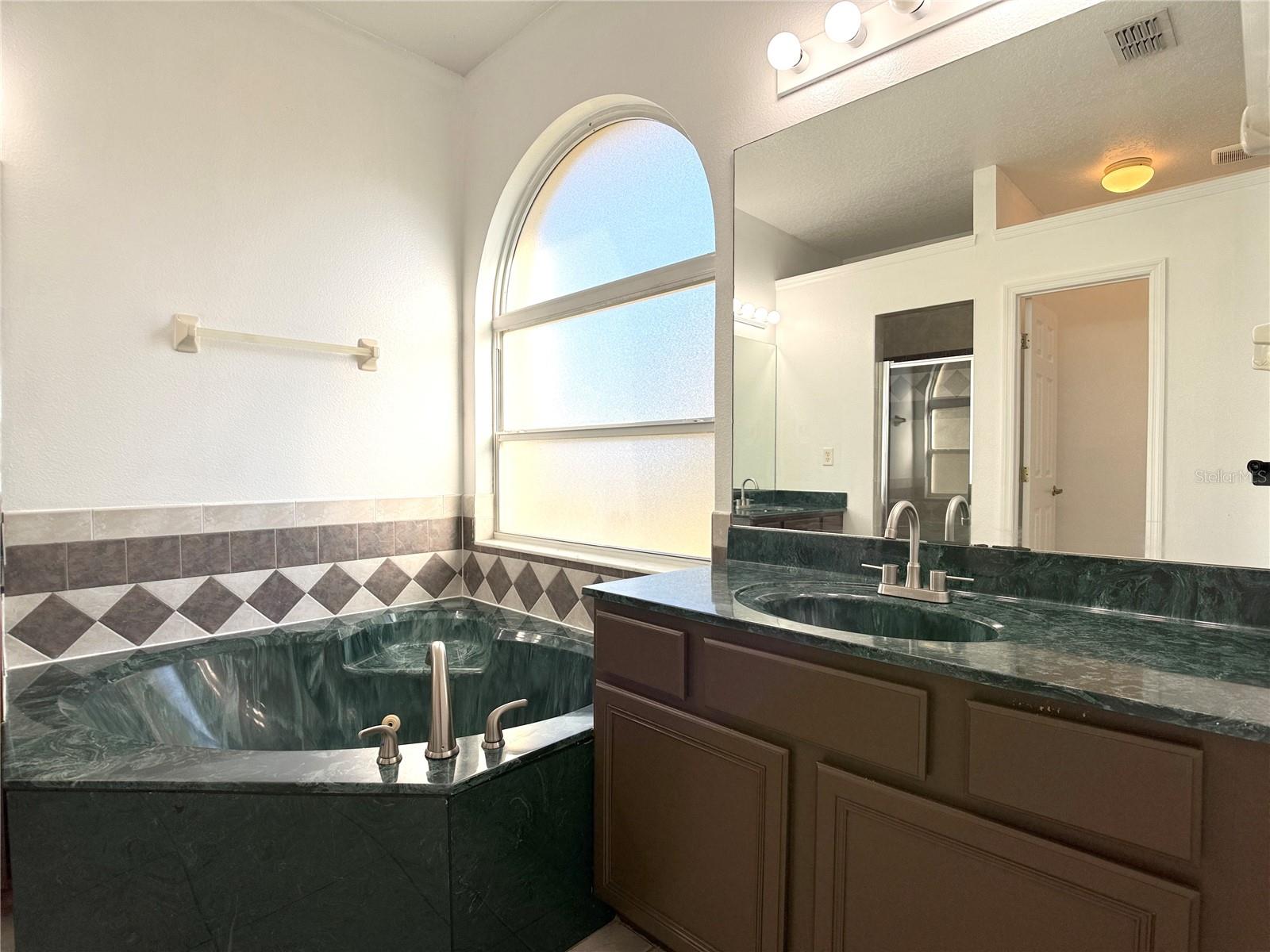 Image 21 of 42 For 14701 Timucua Place