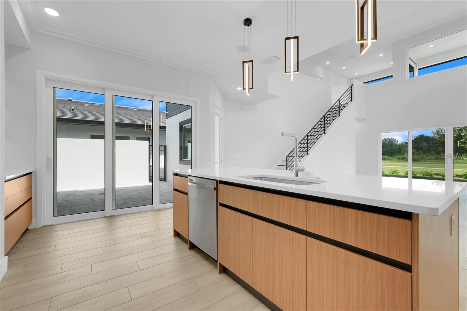 Image 24 of 55 For 3040 Kensington Avenue