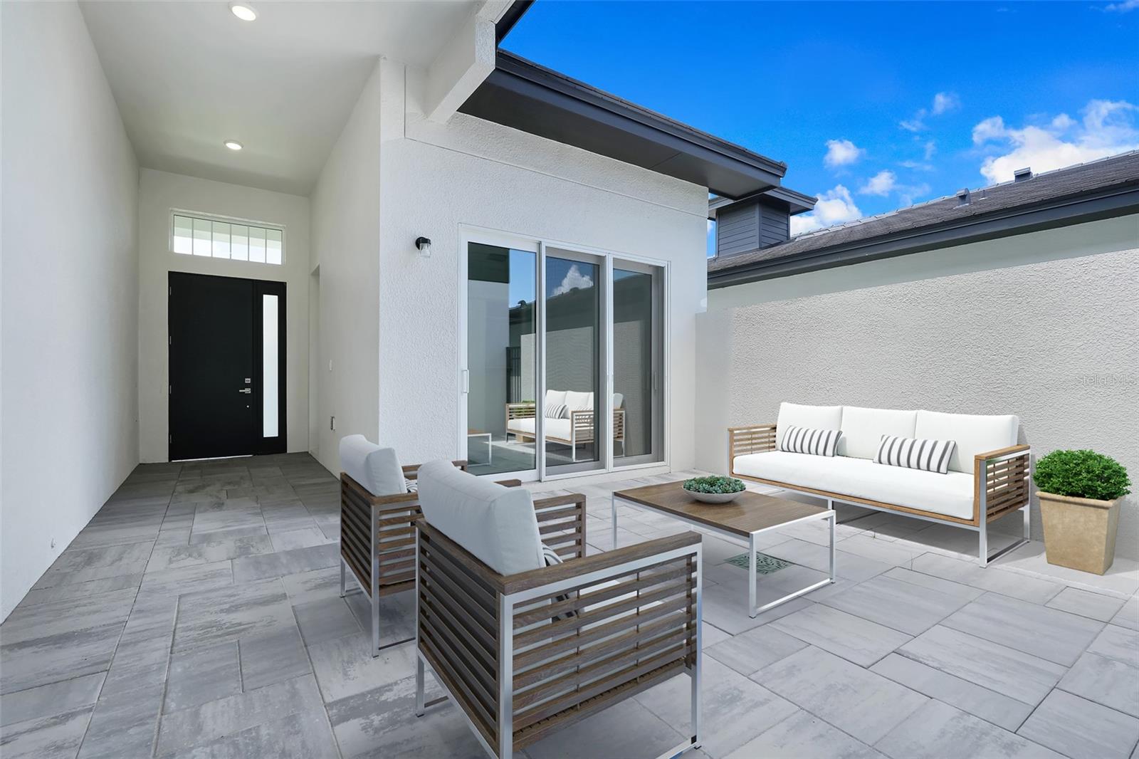 Image 3 of 55 For 3040 Kensington Avenue